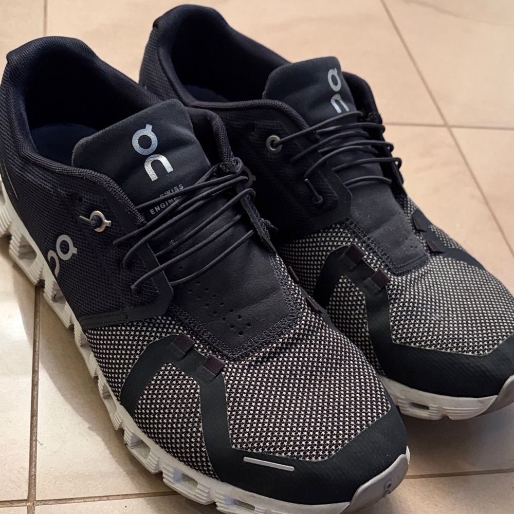 On Running Men's Black and White Sneakers